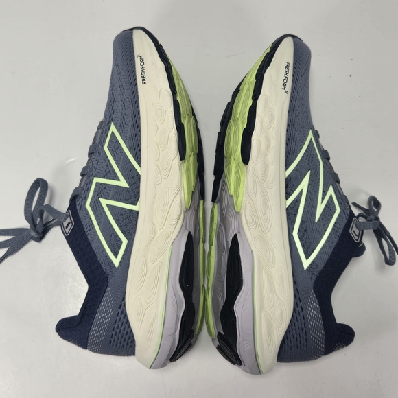 New Balance Fresh Foam X V860v14 Grey Lime Green Running Shoes Women's Size 6.5 - Picture 9 of 15